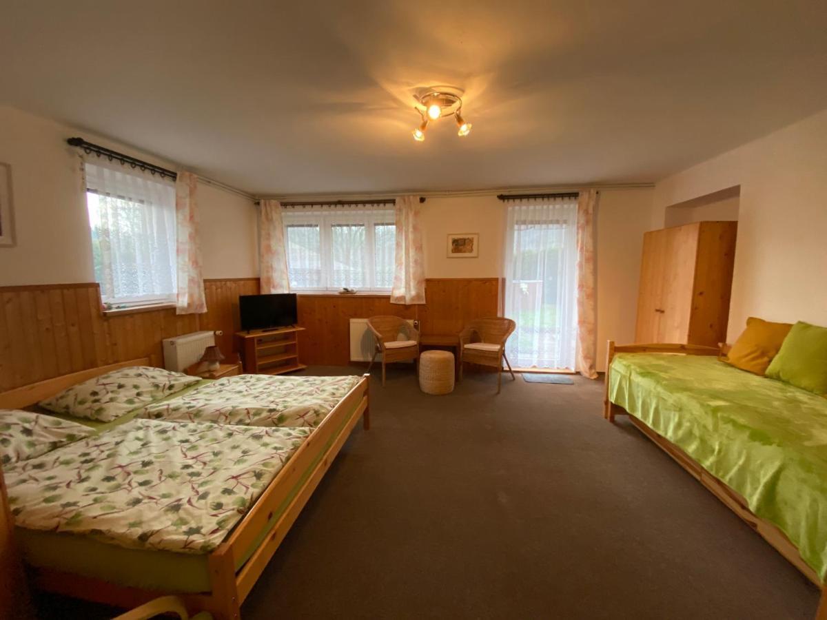 Apartmany U Kamenky วัลคาบี ภายนอก รูปภาพ
