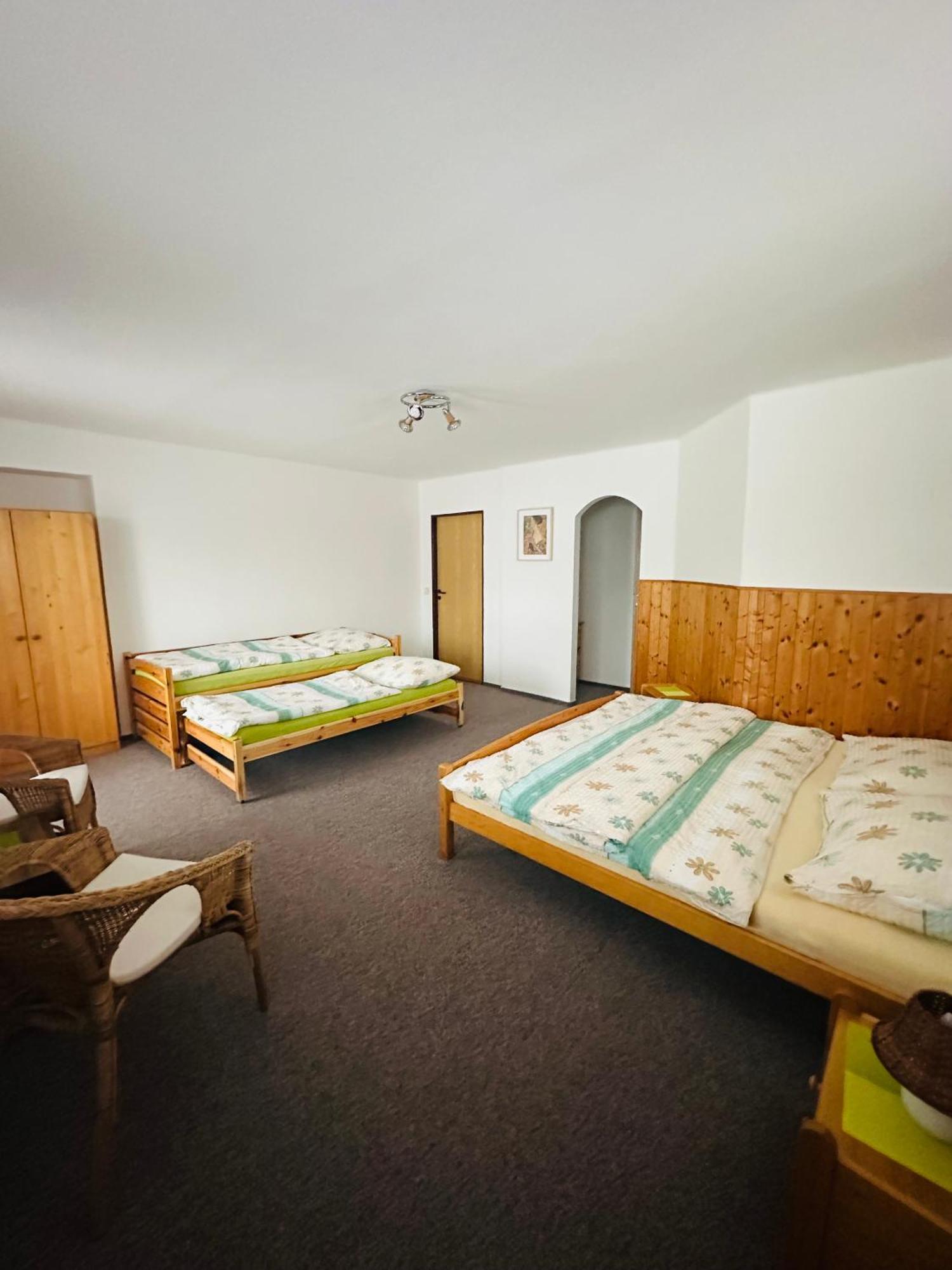 Apartmany U Kamenky วัลคาบี ภายนอก รูปภาพ